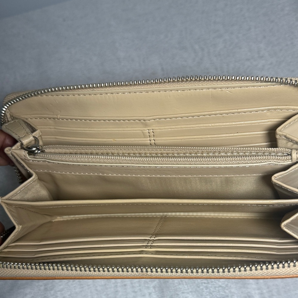 Coach Beige Wallet with Red and Purple Accents - Picture 4 of 7